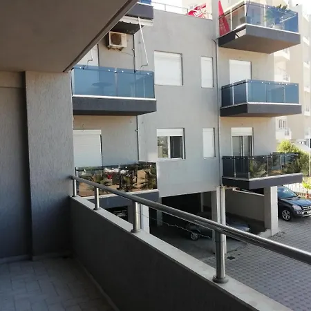 Valona Front Sea Daire *